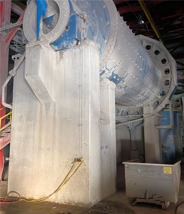 2 Units - Metso 12'6" X 24' Fgd Limestone Ball Mills, 2000 Hp)